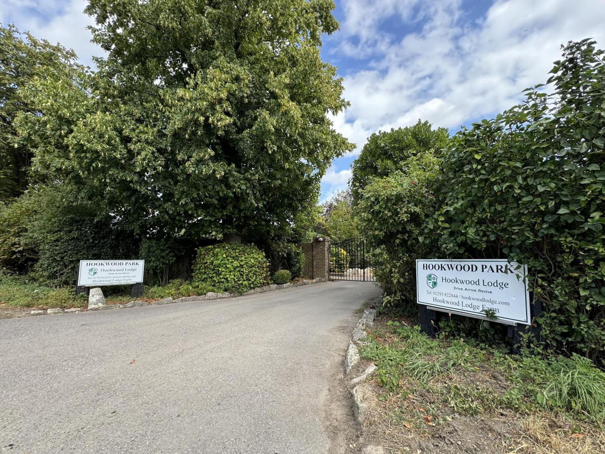 Hookwood Lodge Horley Buitenkant foto